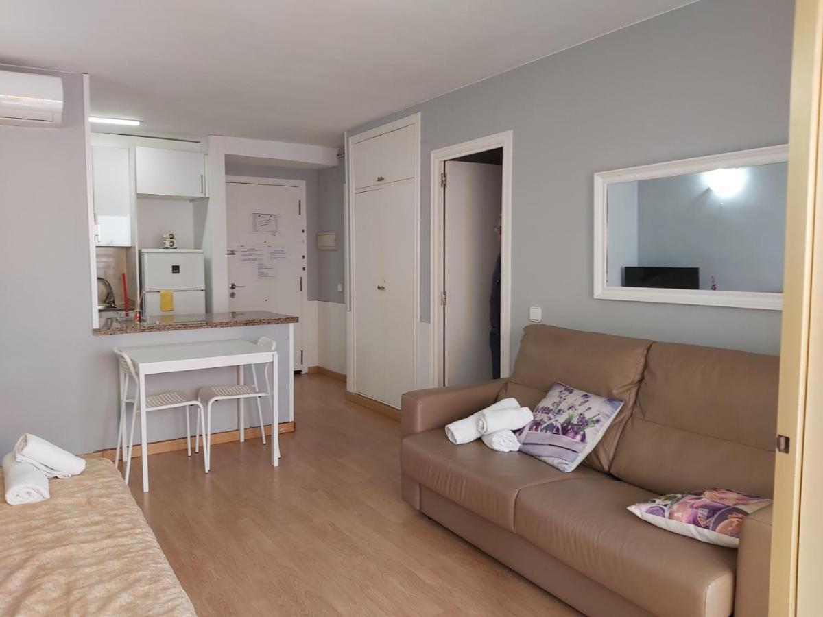 Residencial Michelangelo Apartment Salou Bagian luar foto
