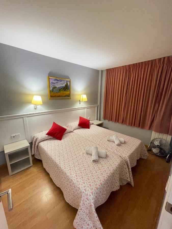 Residencial Michelangelo Apartment Salou Bagian luar foto