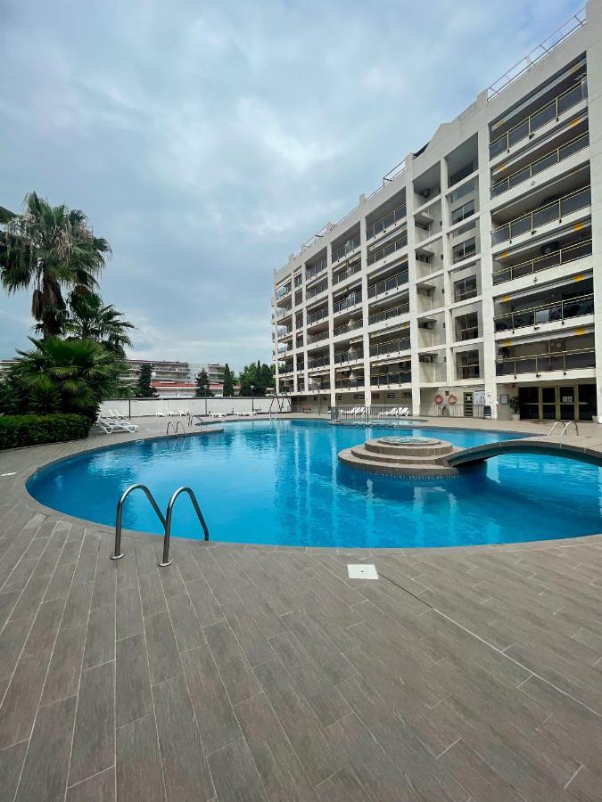 Residencial Michelangelo Apartment Salou Bagian luar foto