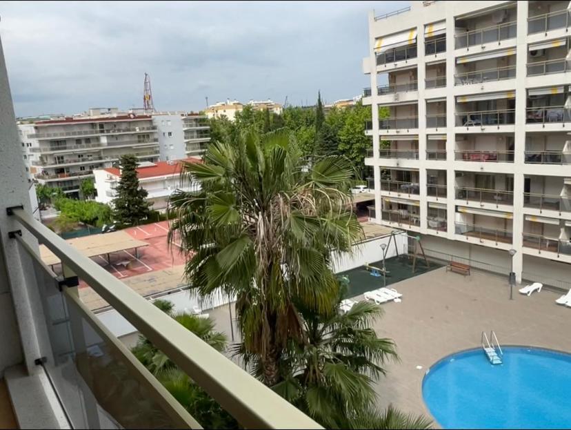 Residencial Michelangelo Apartment Salou Bagian luar foto