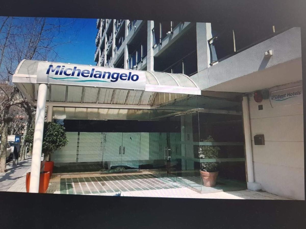 Residencial Michelangelo Apartment Salou Bagian luar foto